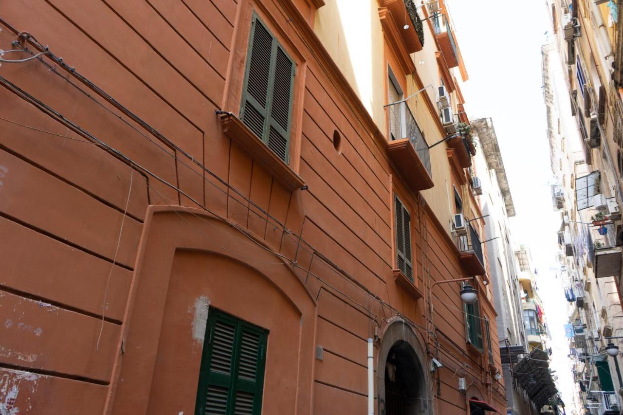 Donna Chiara Holiday House - Toledo Neapel Exterior foto