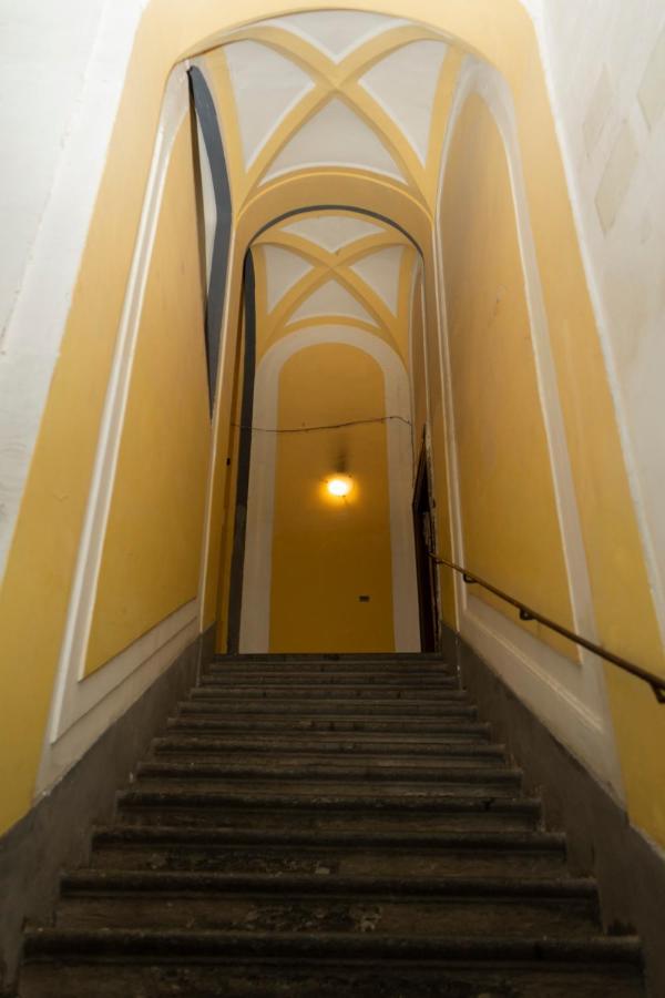 Donna Chiara Holiday House - Toledo Neapel Exterior foto