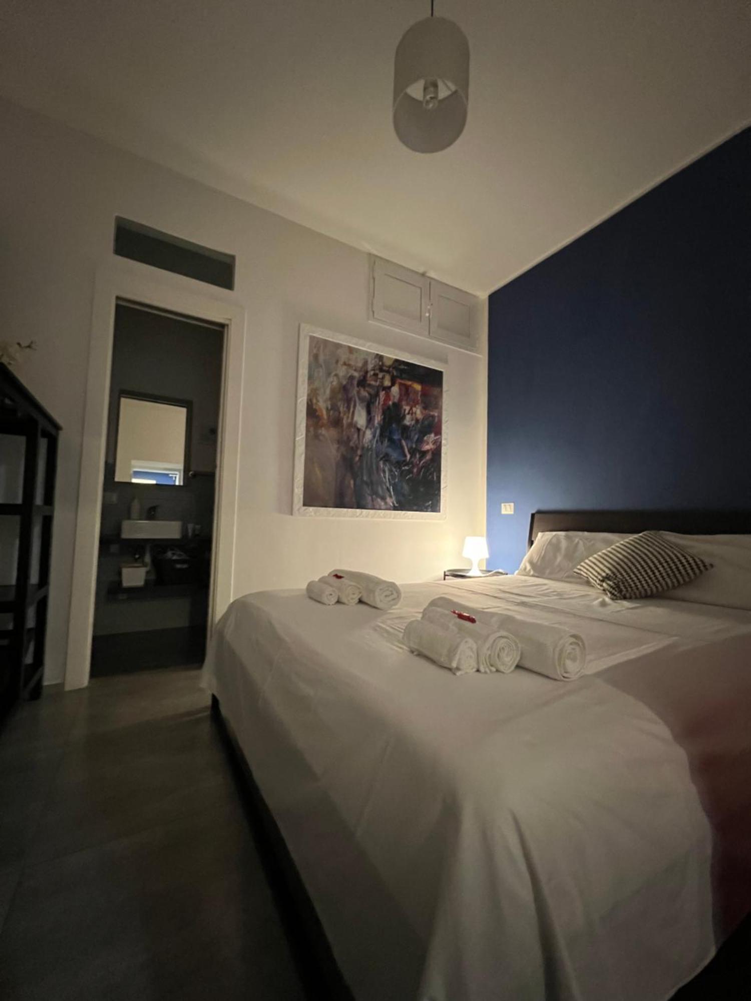 Donna Chiara Holiday House - Toledo Neapel Exterior foto
